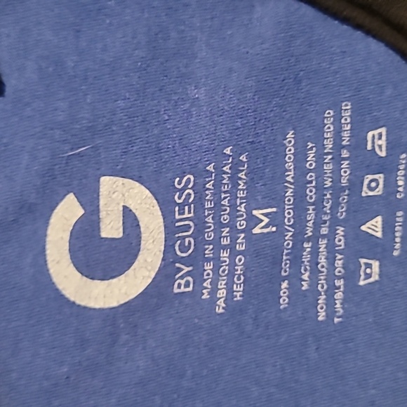 Guess T Shirt - Picture 2 of 3